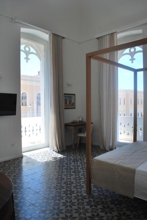 Palazzo Del Cavaliere Bed & Breakfast Gallipoli Bagian luar foto