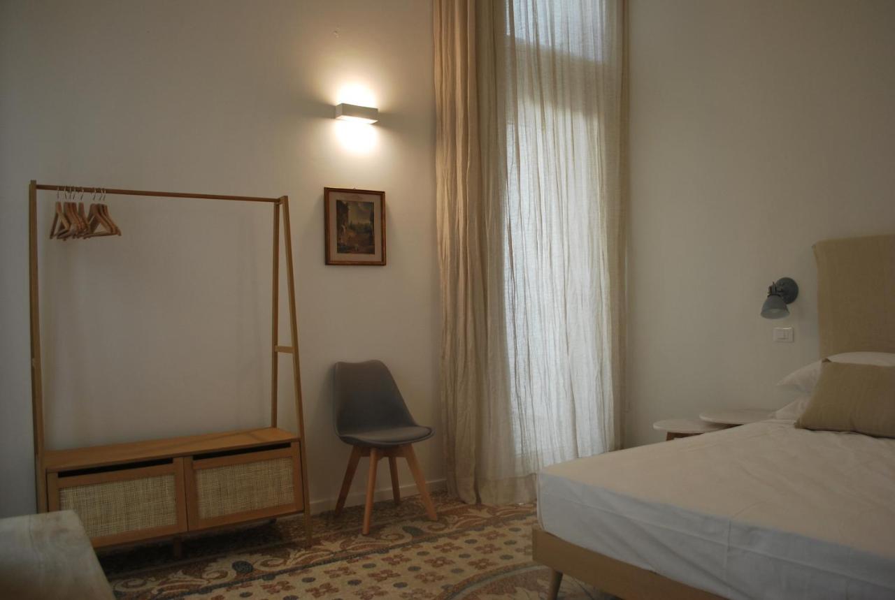 Palazzo Del Cavaliere Bed & Breakfast Gallipoli Bagian luar foto